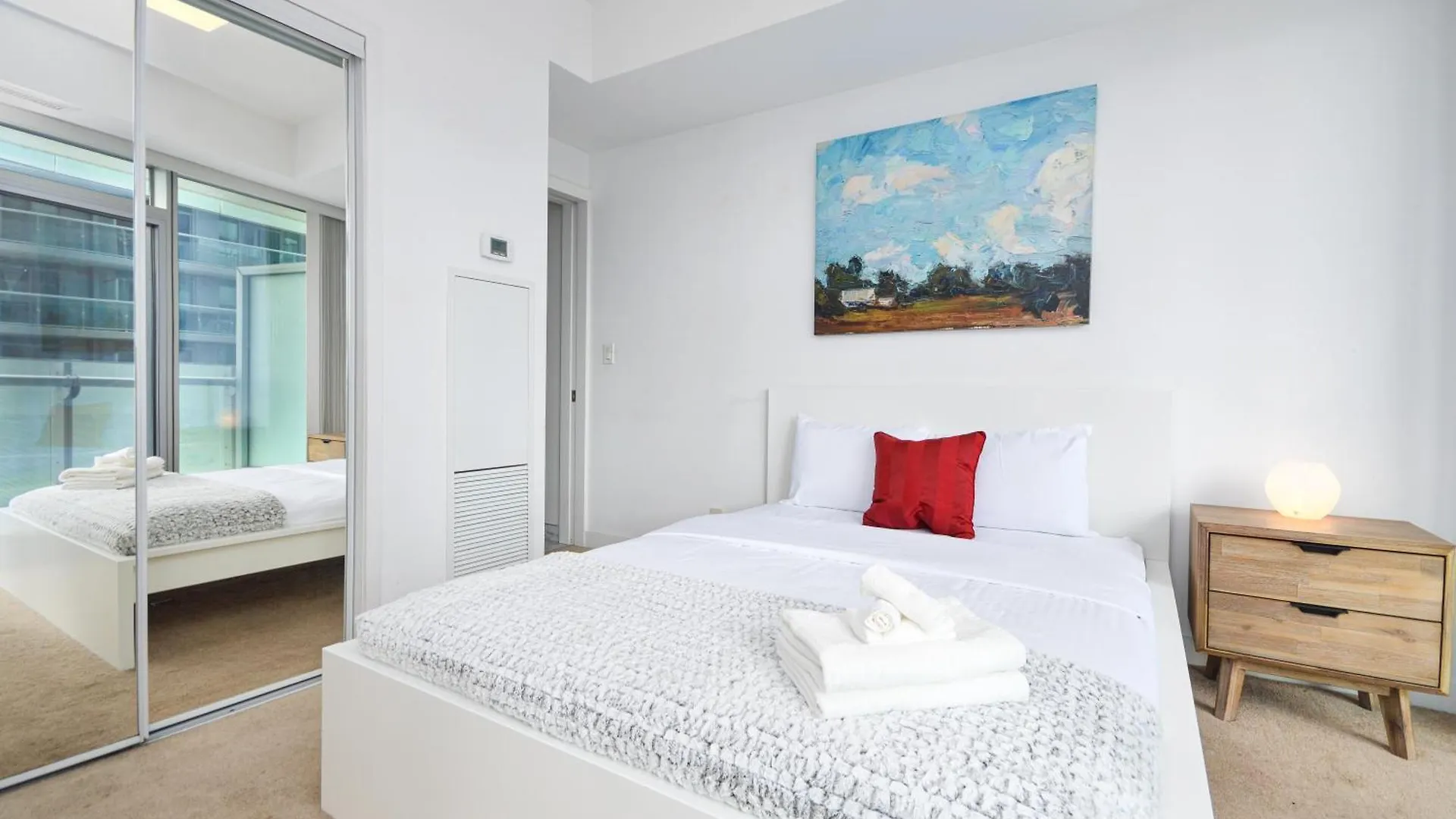 Downtown Toronto 2 Bedroom Apartment