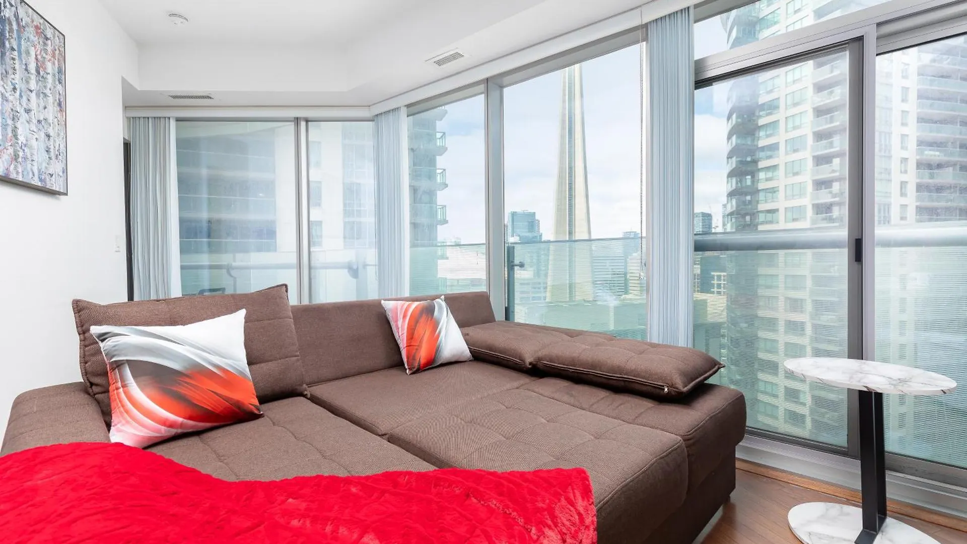 Downtown Toronto 2 Bedroom 0*,